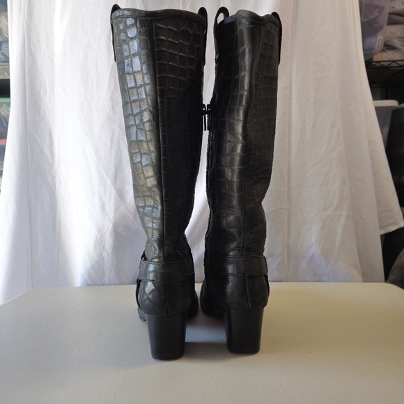 Born Black Textured Heeled Boots size 7.5 - Picture 6 of 16
